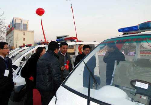 政協委員參觀躍迪警用巡邏車