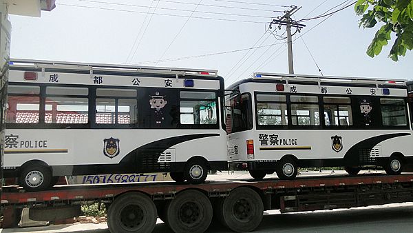 成都市公安局再次發車