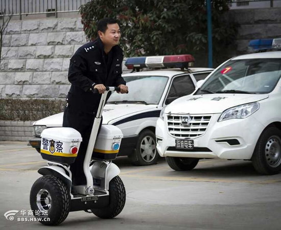 商洛公安獲贈的單警雙輪車將投入春節安保