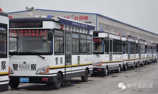 躍迪移動警務室發車成都----服務群眾得民心順民意