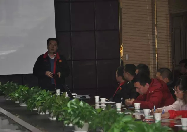 躍迪集團回饋家鄉父老—暨“金”冬臘月招商、訂貨、動銷大會河北站勝利召開