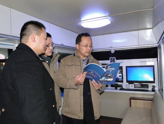 躍迪警務(wù)用車被評為“2015年度全國政府采購新能源車典范車型獎”—第11屆全國政府采購集采年會優(yōu)秀供應(yīng)商頒獎之汽車回顧