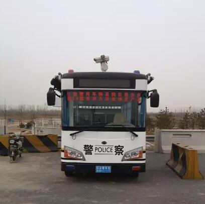 躍迪移動(dòng)警務(wù)室執(zhí)勤于涿州北站—確保人民安全