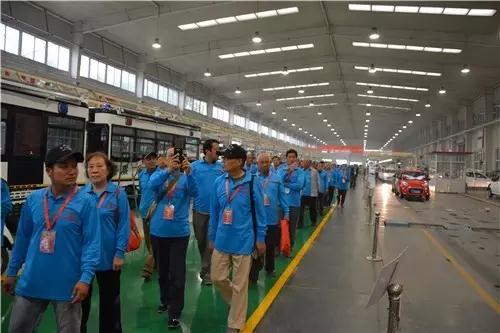 客戶(hù)參觀(guān)躍迪汽車(chē)工藝