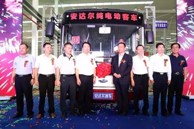 電動(dòng)客車(chē)圖片