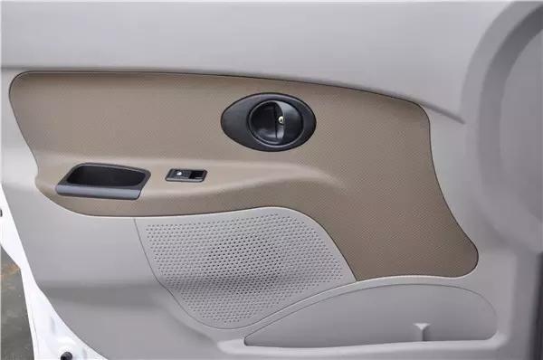 躍迪集團榮獲2016“十佳微型電動汽車企業”稱號