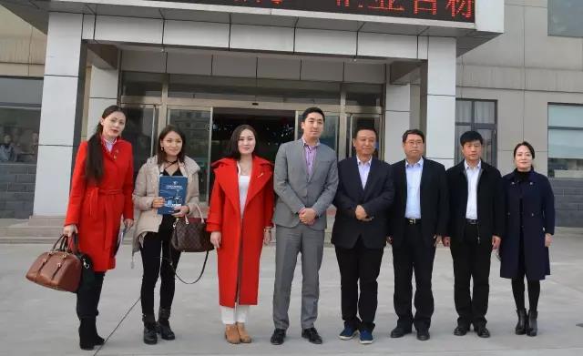 金恩斯·阿麗努爾董事長到躍迪集團參觀考察