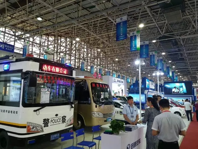 2017年回顧系列--- 躍迪新能源汽車(chē)參展風(fēng)采