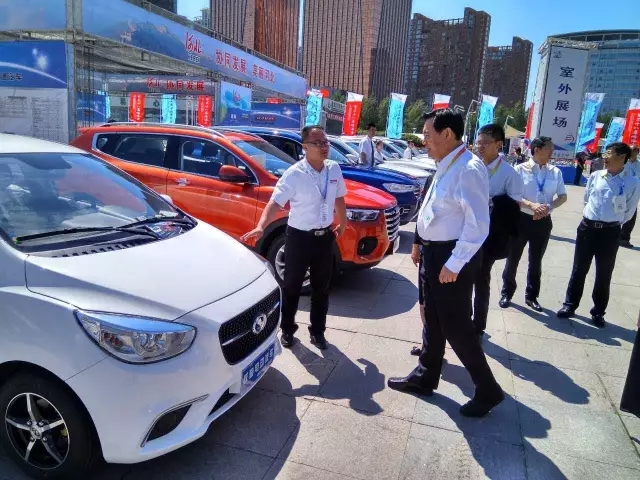 2017年回顧系列--- 躍迪新能源汽車(chē)參展風(fēng)采