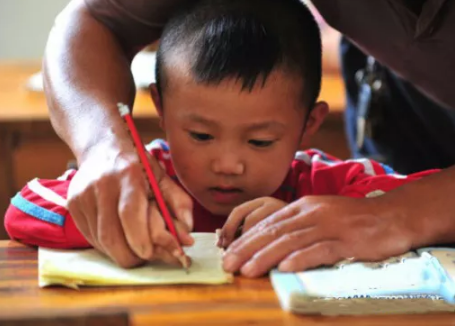 征集|表白咱爸，躍迪邀您手寫情書！