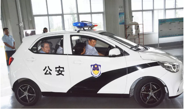 河北省政協副主席盧曉光，河北省委統戰部副部長、省工商聯黨組書記郭翠朵率調研組到躍迪集團開展重點提案督辦調研