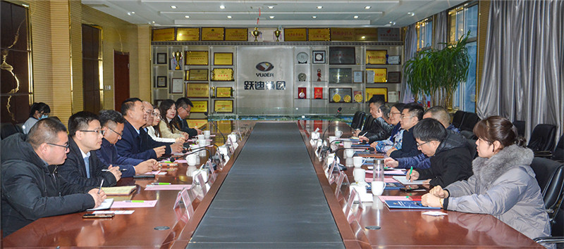 江西省新余市人民政府市長徐鴻一行蒞臨躍迪集團考察調研