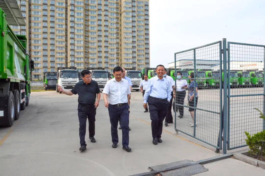 元氏縣委副書記、縣長曹鉑一行蒞臨躍迪集團考察調研