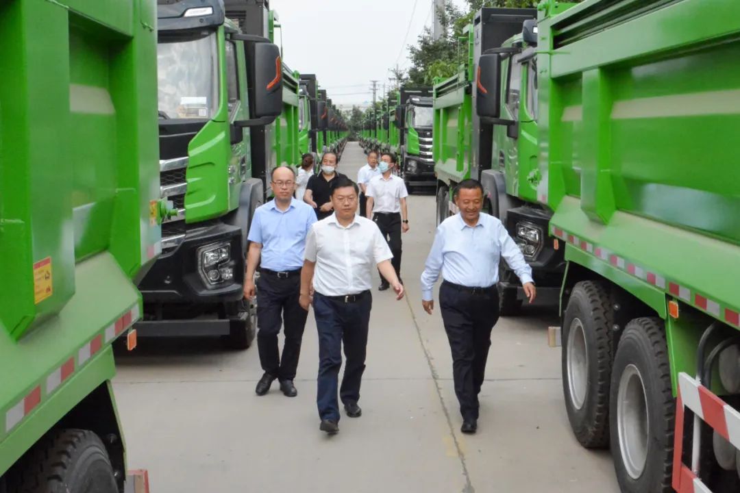 元氏縣委副書記、縣長曹鉑一行蒞臨躍迪集團考察調研