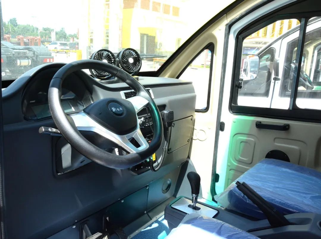 城管執法好幫手—躍迪電動巡邏車發往保定