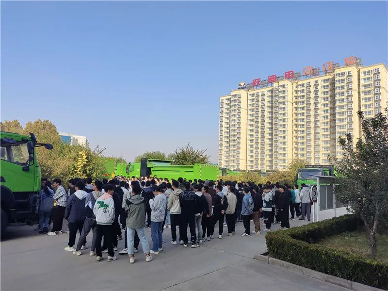【走出校院 走進企業】河北科技大學機械專業學生一行到躍迪集團參觀交流